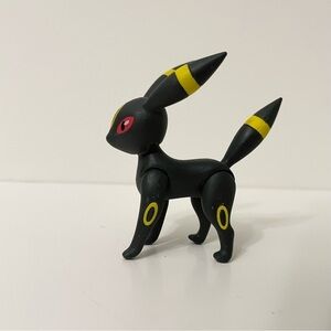 Pokemon Umbreon Poseable Battle Figures Umbreon 2.5” Tall Toy